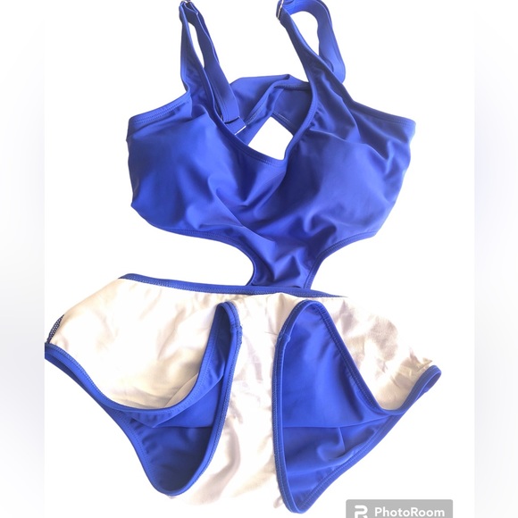 NWOT - Women’s One Piece Swimwear! - Picture 5 of 7